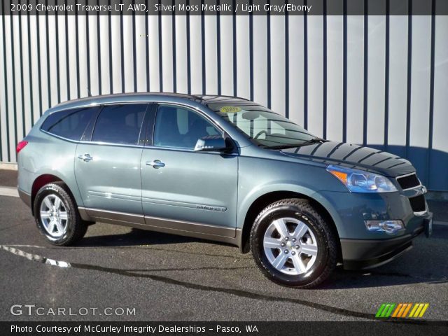 2009 Chevrolet Traverse LT AWD in Silver Moss Metallic