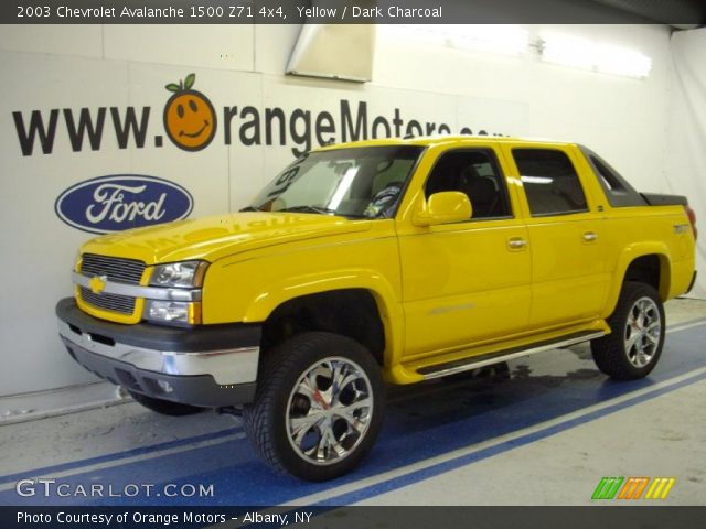 2003 Chevrolet Avalanche 1500 Z71 4x4 in Yellow