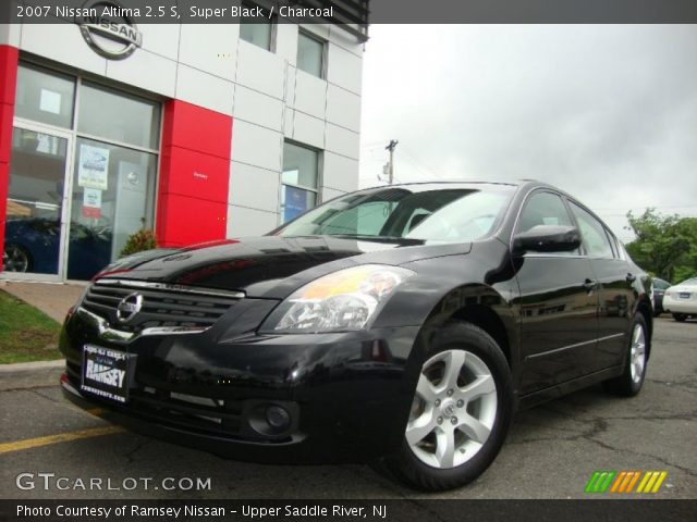 2007 Nissan Altima 2.5 S in Super Black