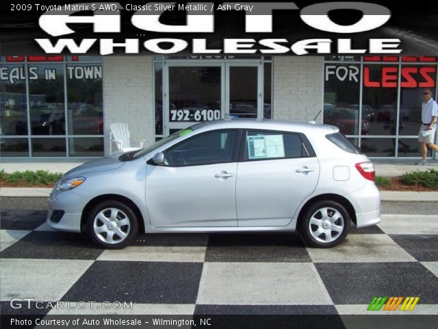 2009 Toyota Matrix S AWD in Classic Silver Metallic