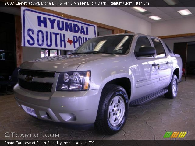 2007 Chevrolet Avalanche LT in Silver Birch Metallic