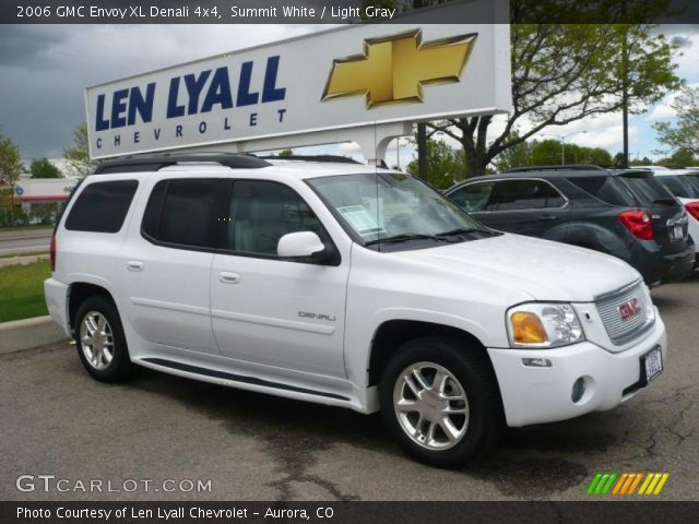 2006 GMC Envoy XL Denali 4x4 in Summit White