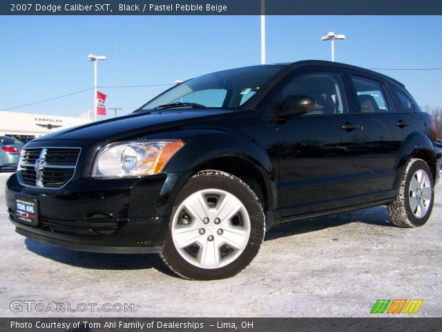 2007 Dodge Caliber SXT in Black