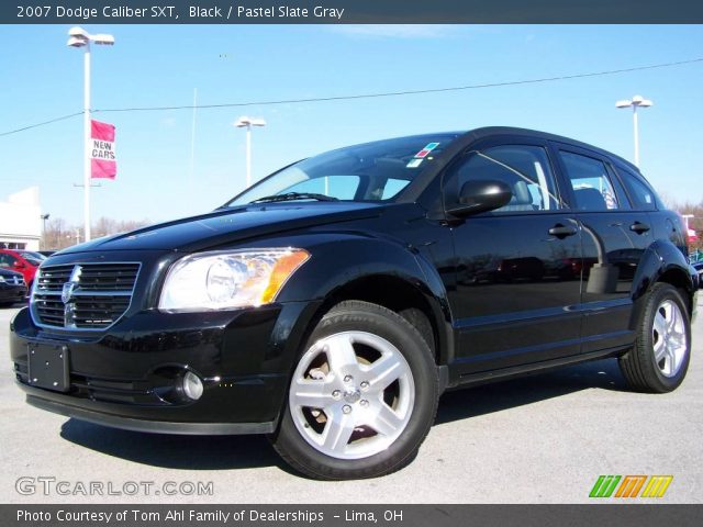2007 Dodge Caliber SXT in Black
