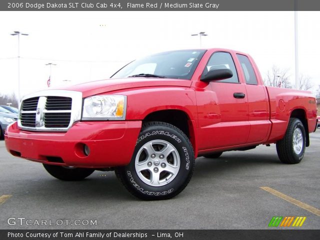 2006 Dodge Dakota SLT Club Cab 4x4 in Flame Red