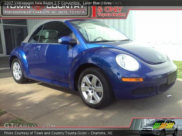 2007 Volkswagen New Beetle 2.5 Convertible in Laser Blue