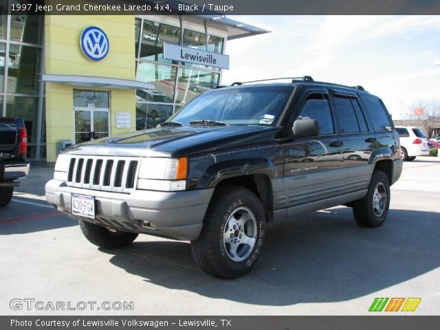 1997 Jeep Grand Cherokee Laredo 4x4 in Black