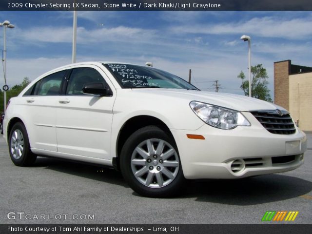 2009 Chrysler Sebring LX Sedan in Stone White