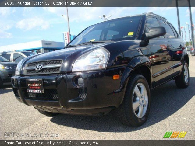2006 Hyundai Tucson GL in Obsidian Black
