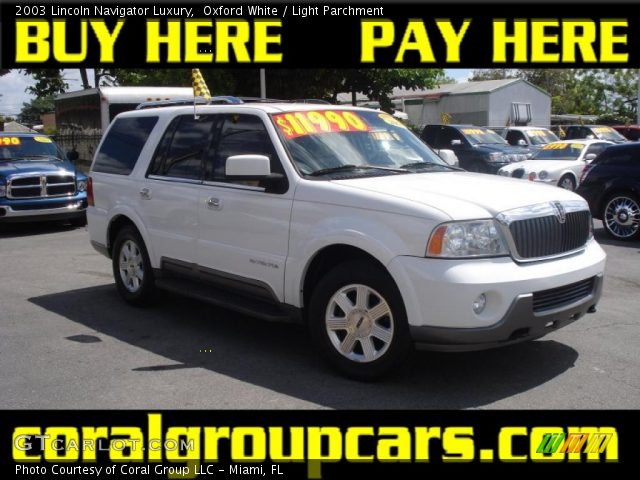 2003 Lincoln Navigator Luxury in Oxford White
