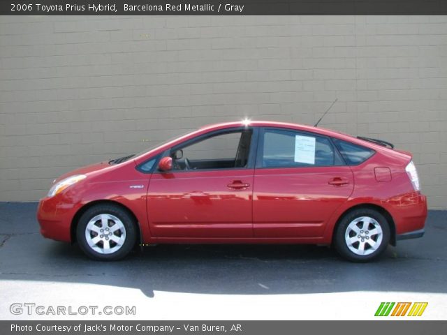 2006 Toyota Prius Hybrid in Barcelona Red Metallic