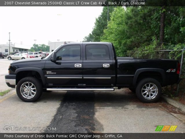 2007 Chevrolet Silverado 2500HD Classic LT Crew Cab 4x4 in Black
