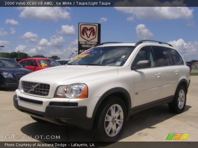 2006 Volvo XC90 V8 AWD in Ice White