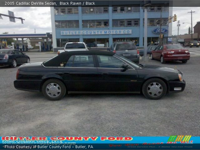 2005 Cadillac DeVille Sedan in Black Raven