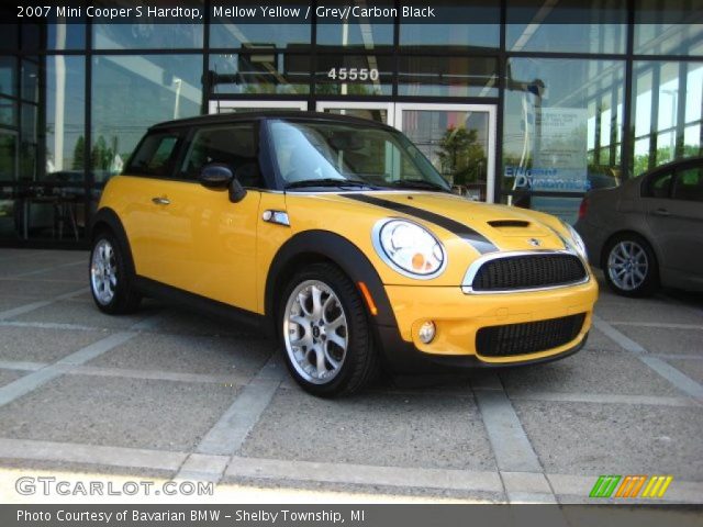 2007 Mini Cooper S Hardtop in Mellow Yellow