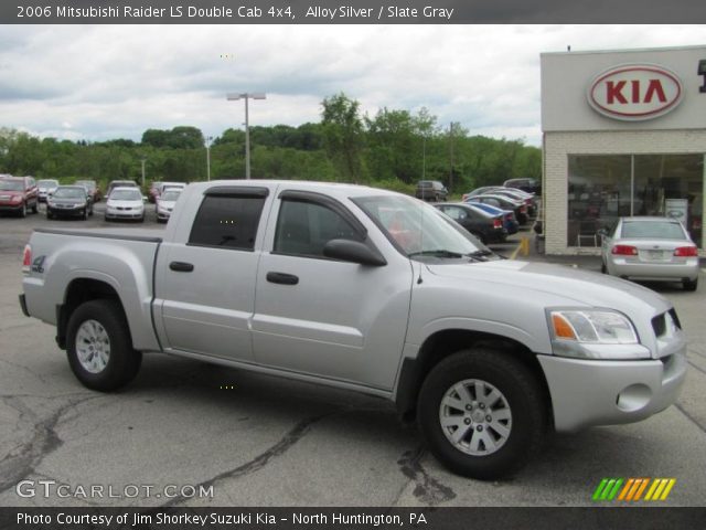 2006 Mitsubishi Raider LS Double Cab 4x4 in Alloy Silver