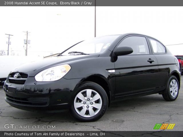 2008 Hyundai Accent SE Coupe in Ebony Black