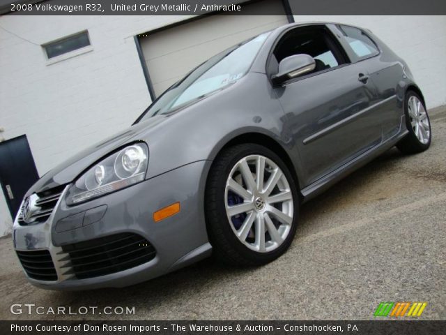 2008 Volkswagen R32  in United Grey Metallic