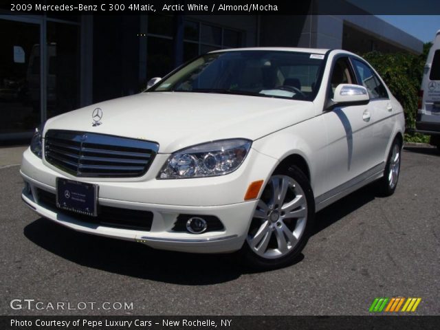2009 Mercedes-Benz C 300 4Matic in Arctic White