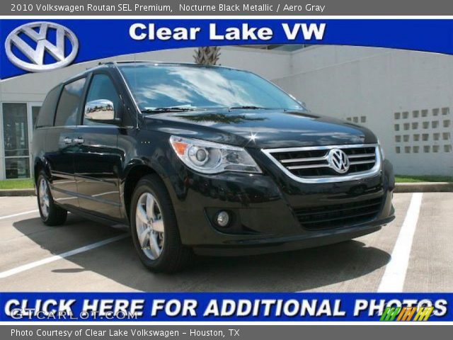 2010 Volkswagen Routan SEL Premium in Nocturne Black Metallic