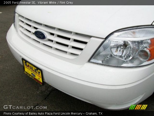 2005 Ford Freestar SE in Vibrant White