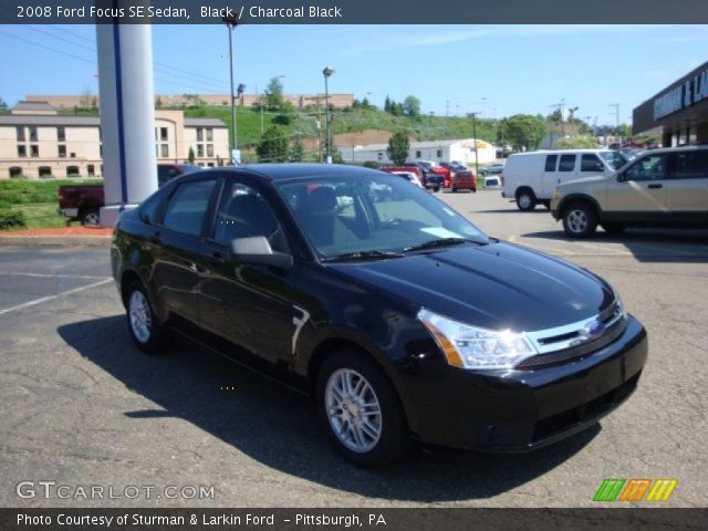 2008 Ford Focus SE Sedan in Black