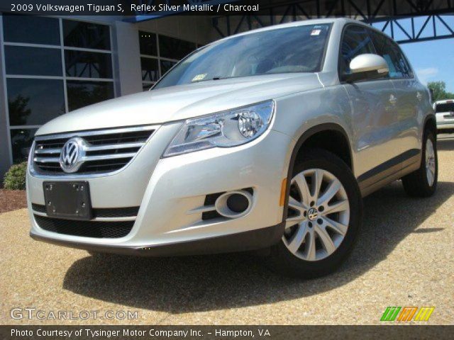 2009 Volkswagen Tiguan S in Reflex Silver Metallic