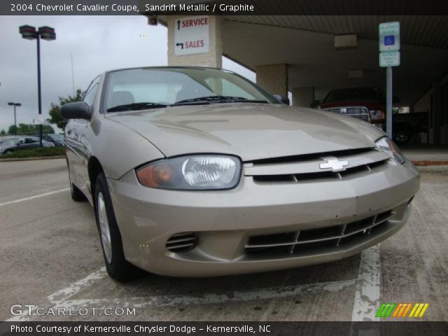 2004 Chevrolet Cavalier Coupe in Sandrift Metallic