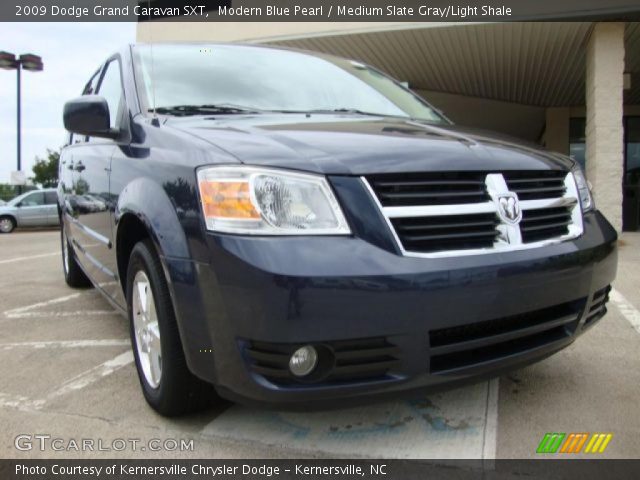 2009 Dodge Grand Caravan SXT in Modern Blue Pearl