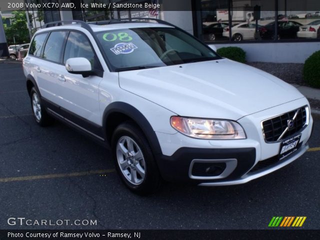 2008 Volvo XC70 AWD in Ice White