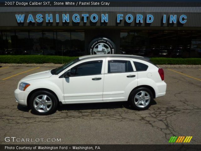 2007 Dodge Caliber SXT in Stone White