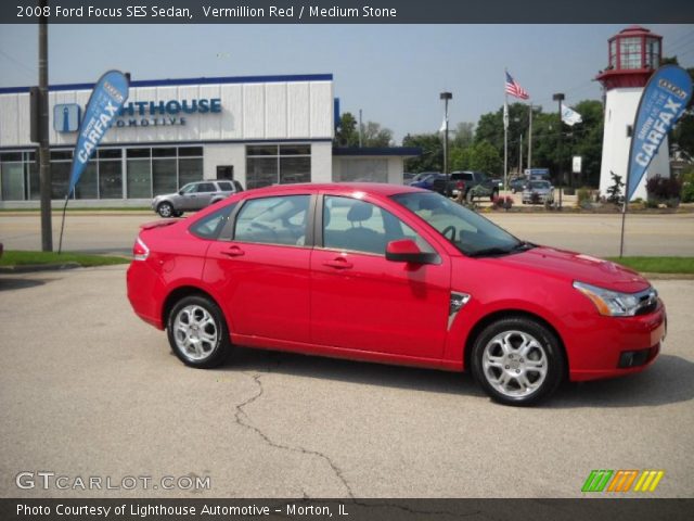 2008 Ford Focus SES Sedan in Vermillion Red