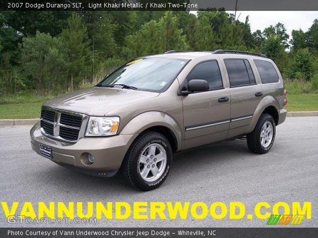 2007 Dodge Durango SLT in Light Khaki Metallic