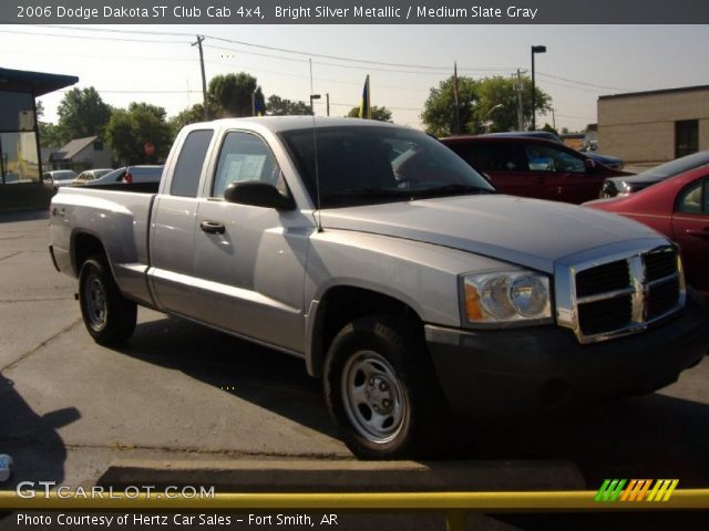 2006 Dodge Dakota ST Club Cab 4x4 in Bright Silver Metallic