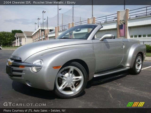 2004 Chevrolet SSR  in Ricochet Silver Metallic