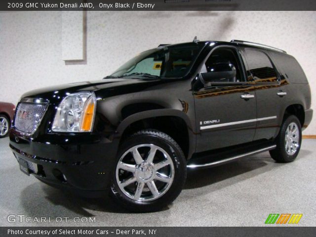 2009 GMC Yukon Denali AWD in Onyx Black