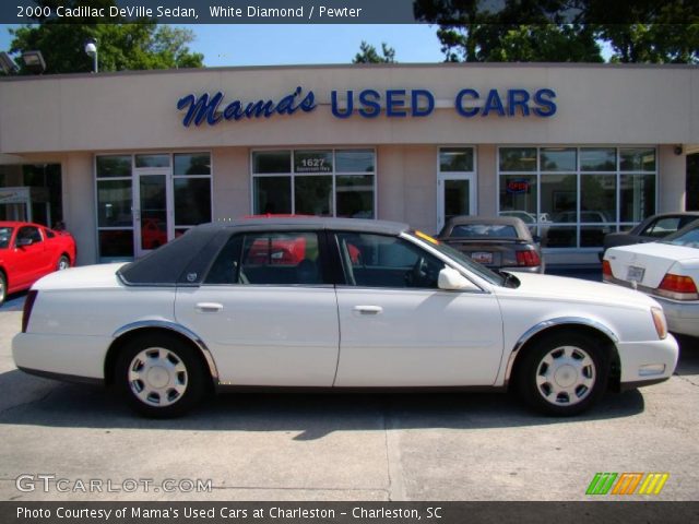 2000 Cadillac DeVille Sedan in White Diamond