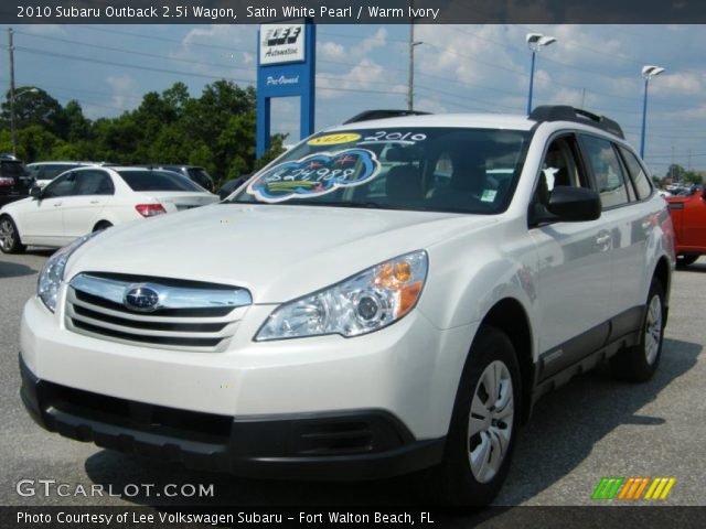2010 Subaru Outback 2.5i Wagon in Satin White Pearl