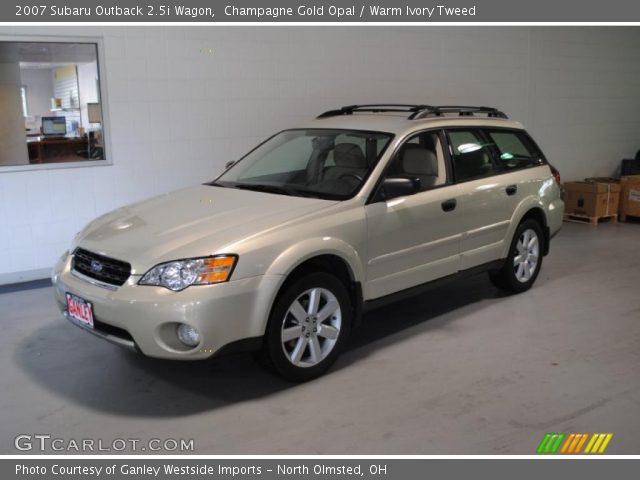 2007 Subaru Outback 2.5i Wagon in Champagne Gold Opal