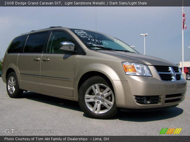 2008 Dodge Grand Caravan SXT in Light Sandstone Metallic