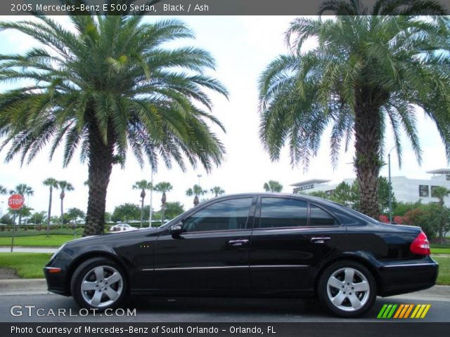 2005 Mercedes-Benz E 500 Sedan in Black