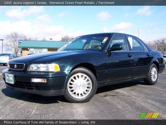 1995 Acura Legend L Sedan in Sherwood Green Pearl Metallic