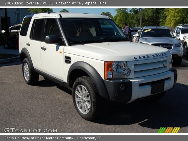 2007 Land Rover LR3 V8 SE in Chawton White