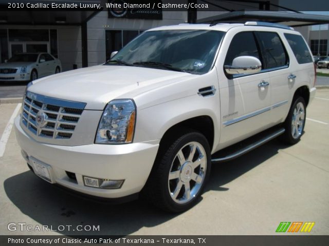2010 Cadillac Escalade Luxury in White Diamond