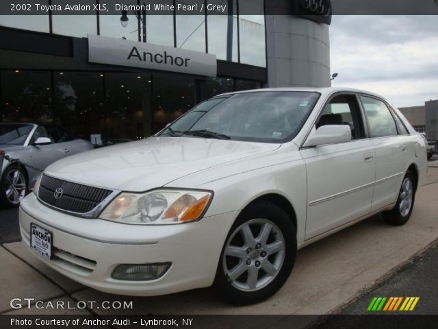 2002 Toyota Avalon XLS in Diamond White Pearl