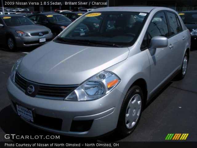 2009 Nissan Versa 1.8 S Sedan in Brillant Silver
