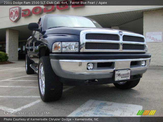 2001 Dodge Ram 1500 SLT Club Cab 4x4 in Patriot Blue Pearl