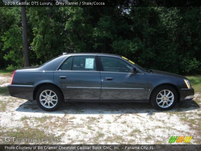 2010 Cadillac DTS Luxury in Grey Flannel