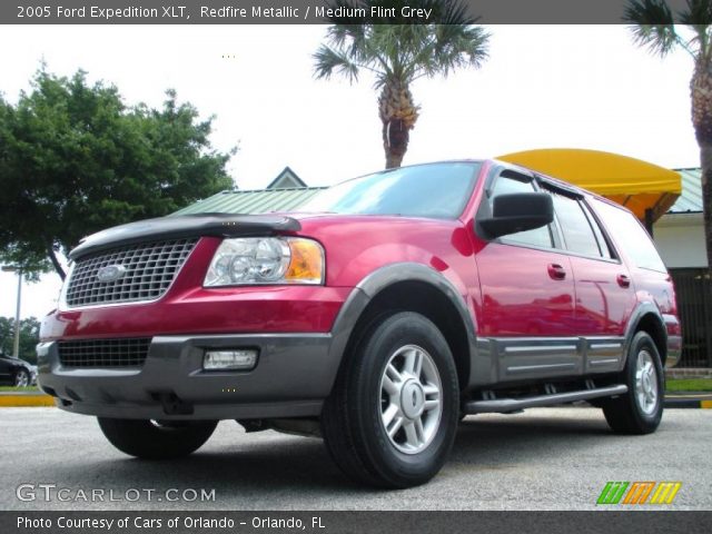 2005 Ford Expedition XLT in Redfire Metallic