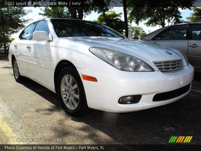 2002 Lexus ES 300 in Crystal White